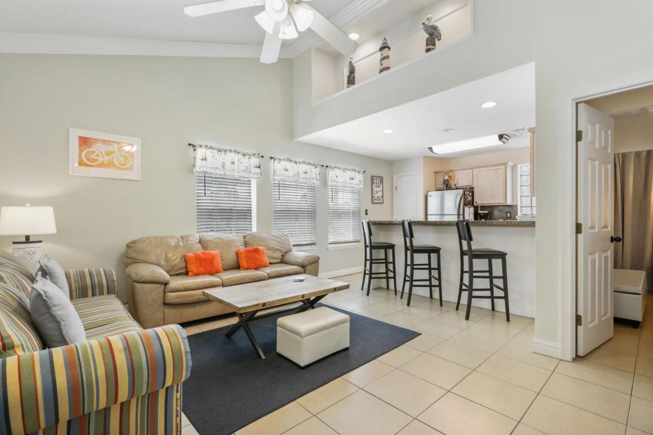 One-Bedroom Apartment,1388615825:JPEG