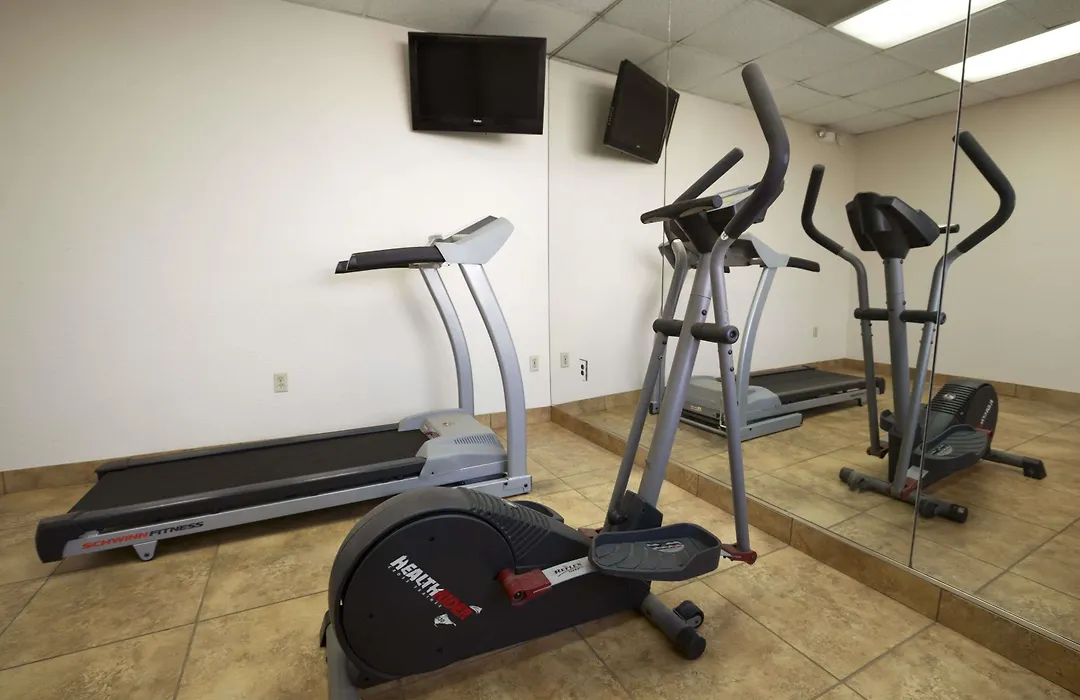 Super 8 By Wyndham South Padre Island-1